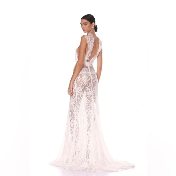 NWOT BRONX AND BANCO Naia Lace Gown in White Wedding Evening Gown - Picture 6 of 16